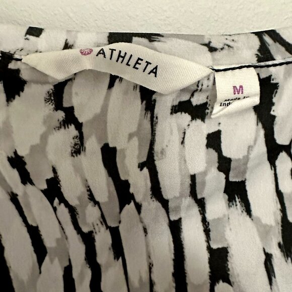 Athleta Sweet Saturday Dress - Picture 4 of 8